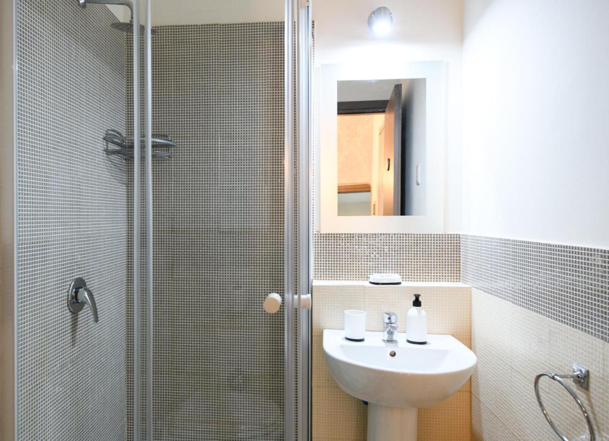 Aurelio Deluxe Rooms Рим Экстерьер фото