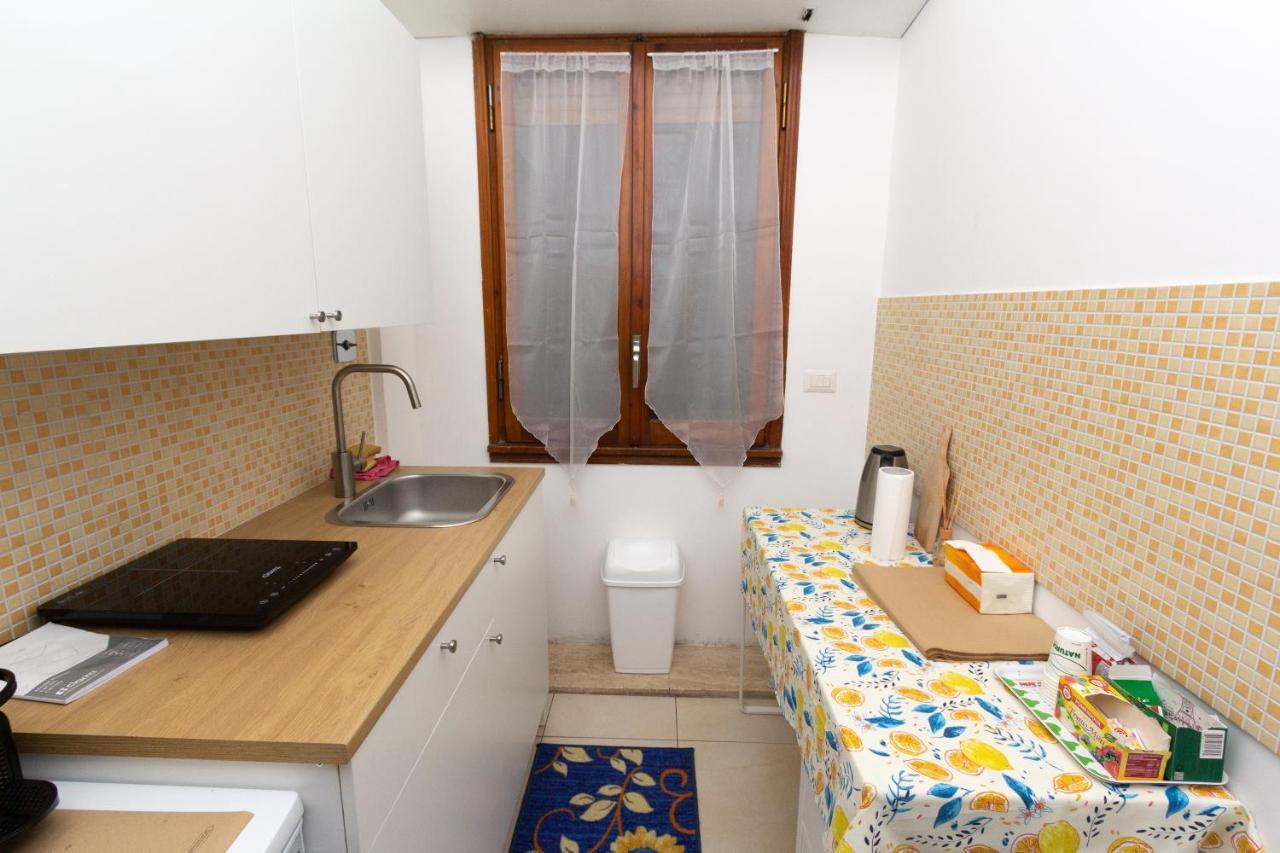 Aurelio Deluxe Rooms Рим Экстерьер фото